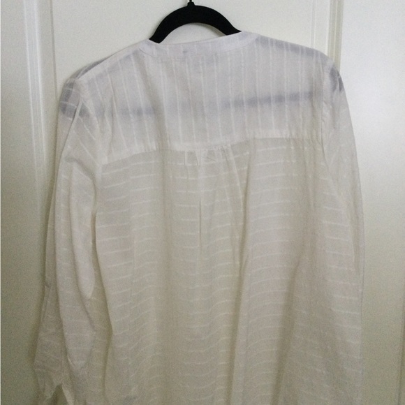 Long textured off white blouse - Picture 3 of 10